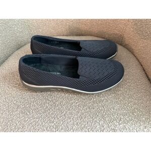 Skechers Women's Black Slip-On Knit Comfort Loafers